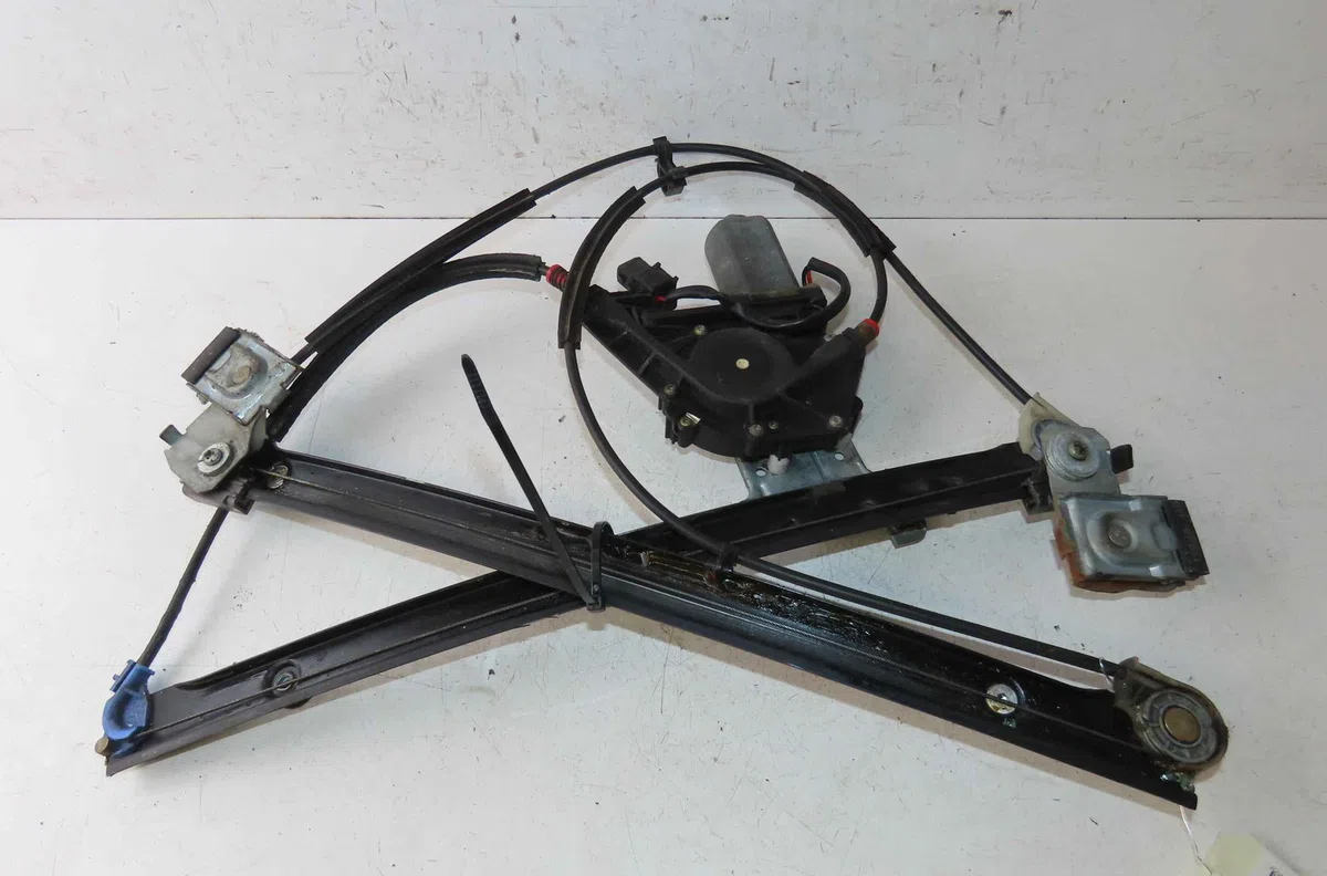 Mecanisme  moteur lève-glace avant droit VOLKSWAGEN POLO III occasion