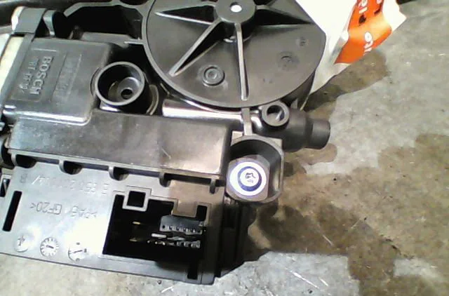Mecanisme  moteur lève-glace avant droit Volkswagen POLO V (6R1, 6C1) 1.2 (2009) occasion