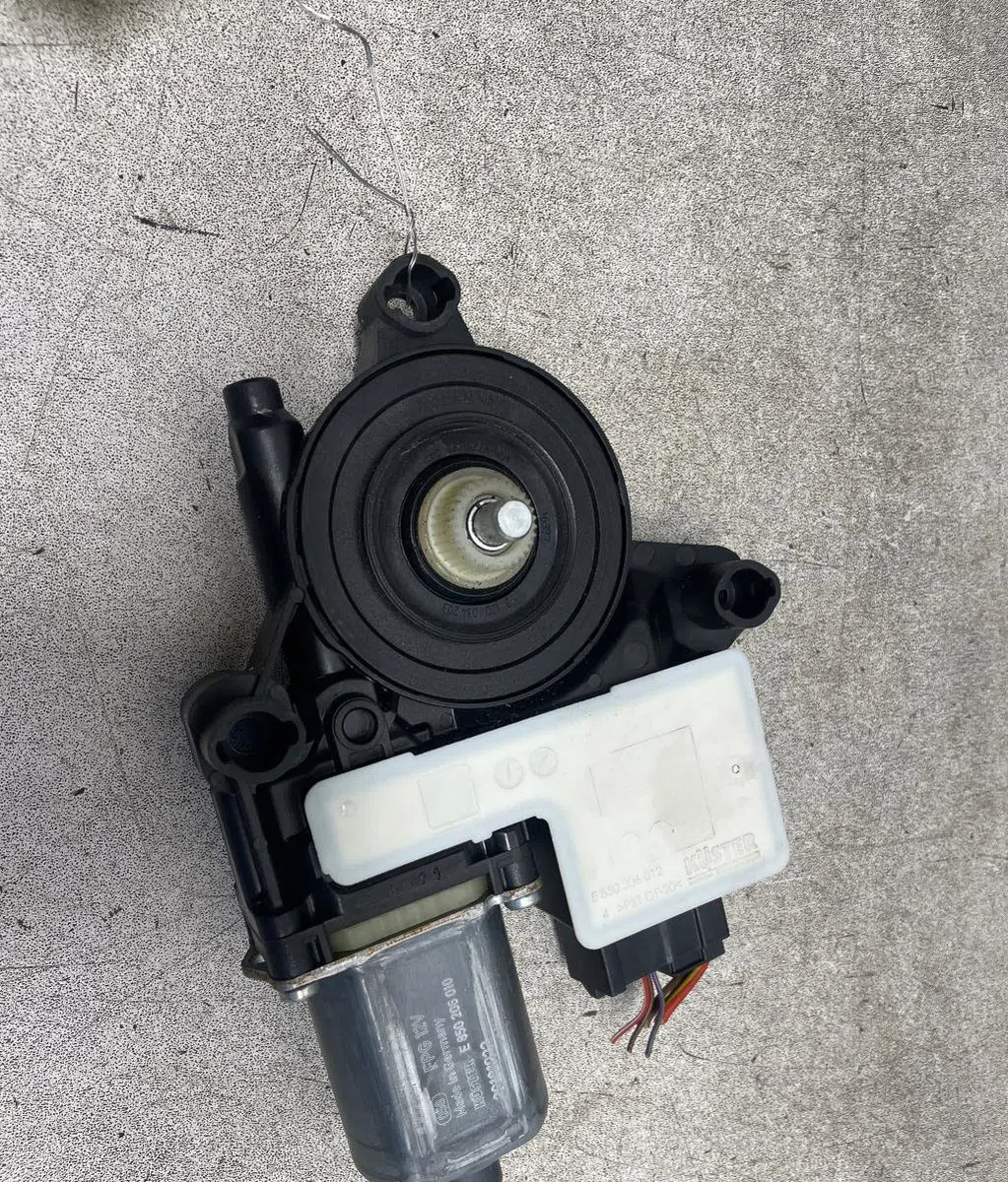 Mecanisme  moteur lève-glace avant droit Volkswagen POLO VI (AW1, BZ1, AE1) 1.0 mpi (2018) occasion