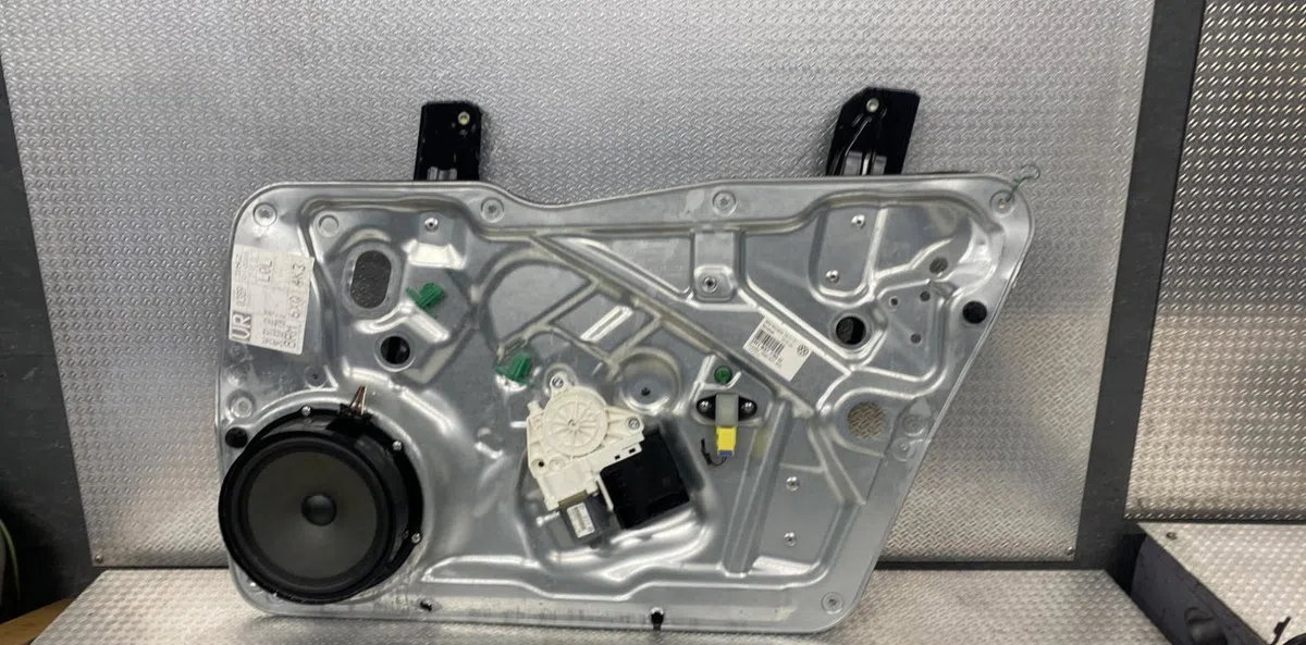 Mecanisme  moteur lève-glace avant droit VOLKSWAGEN TIGUAN 1  TIGUAN 1 PHASE 2 occasion