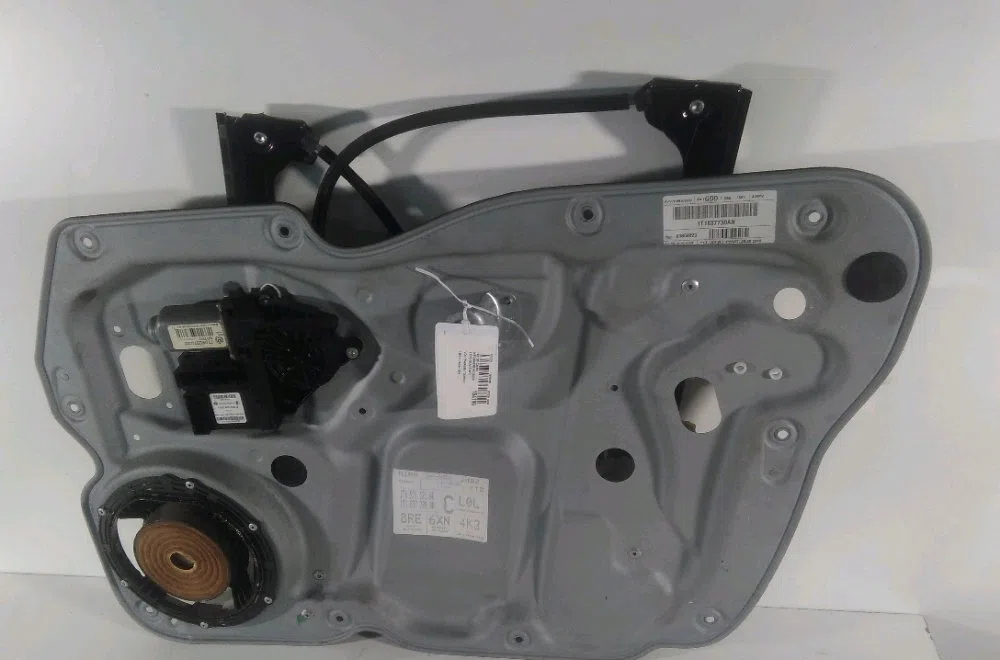 Mecanisme moteur lève-glace avant droit Volkswagen TOURAN (1T1, 1T2) 1.9 tdi (2003-2004) occasion