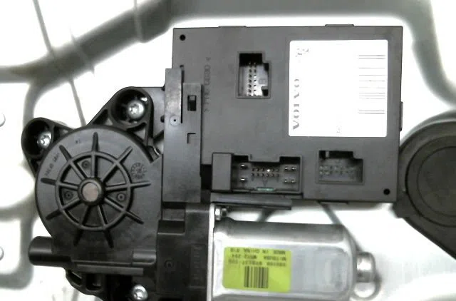 Mecanisme  moteur lève-glace avant droit VOLVO C30 occasion