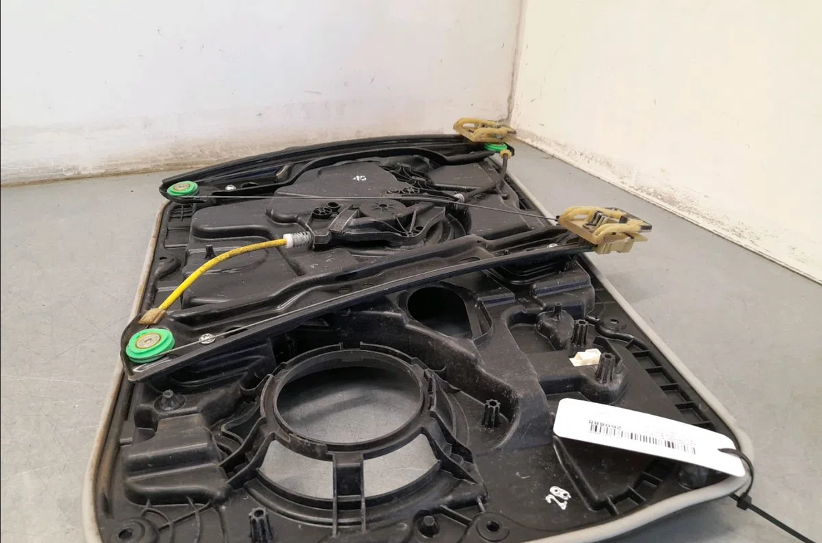 Mecanisme  moteur lève-glace avant droit Volvo V40 Cross Country (526) T3 (2015-2019) occasion