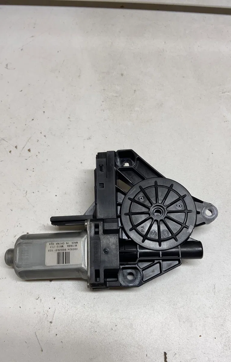 Mecanisme  moteur lève-glace avant droit Volvo XC60 I SUV (156) 2.4 d - d3 - d4 awd (2008-2017) occasion