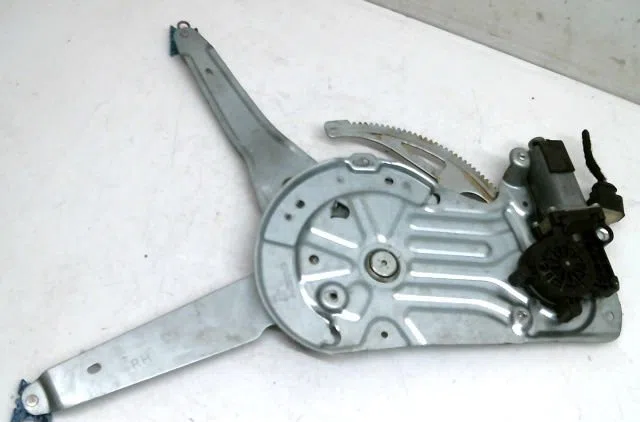 Mecanisme  moteur lève-glace avant droit VOLVO XC70 occasion