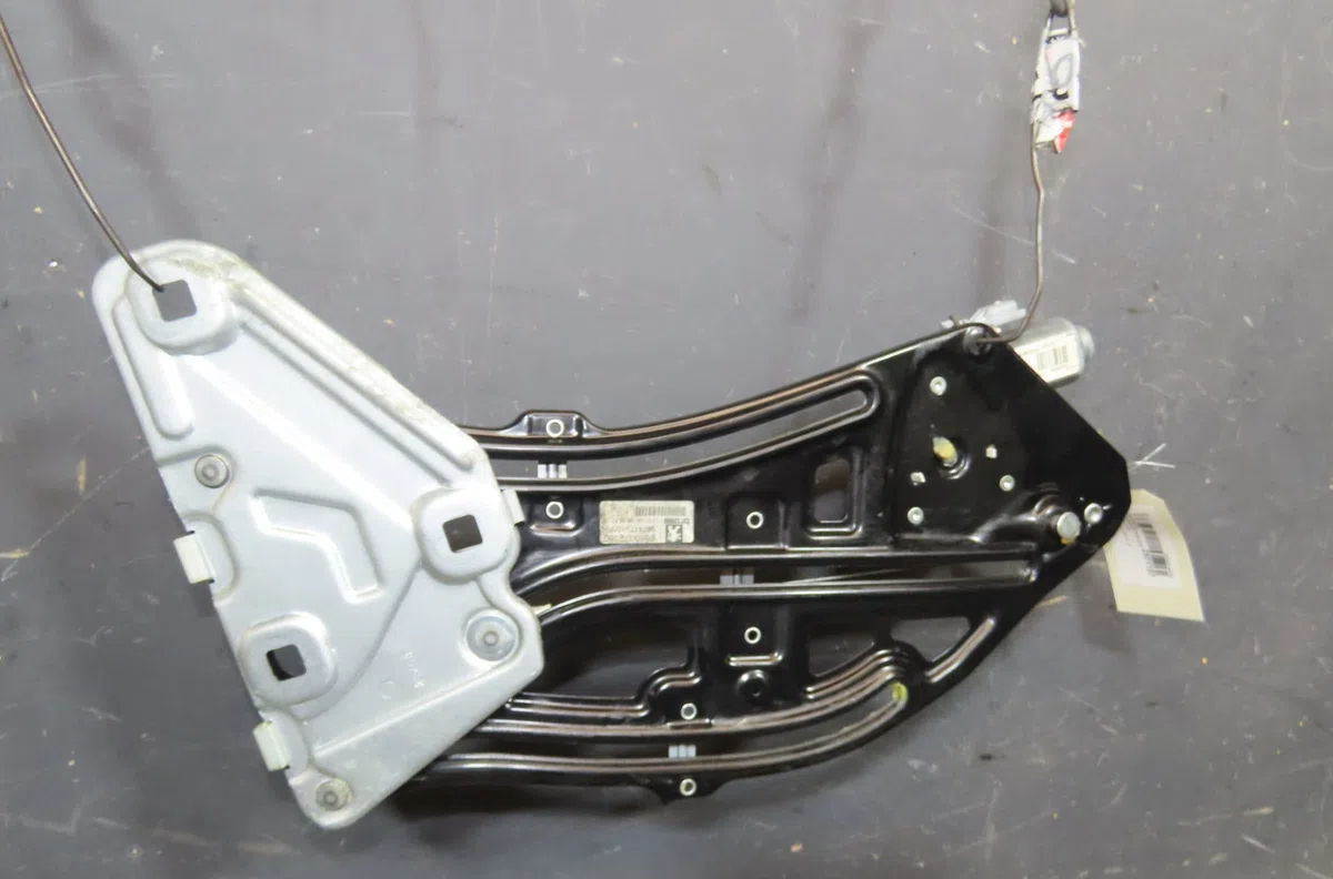 Mécanismemoteur lève glace aile ard Peugeot 207 CC (WD_) 1.6 hdi (2007-2015) occasion