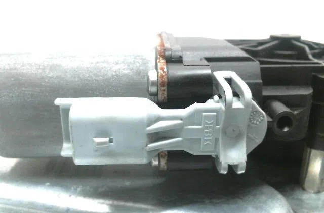 Mécanismemoteur lève glace aile ard Peugeot 307 CC (3B) 2.0 hdi 135 (2005-2009) occasion