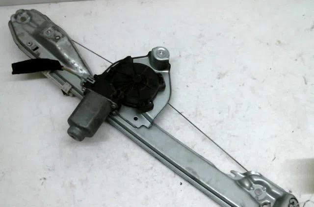 Mecanismemoteur leve-glace ard Renault CLIO III (BR0-1, CR0-1) 1.5 dci (2010-2014) 3 portes occasion