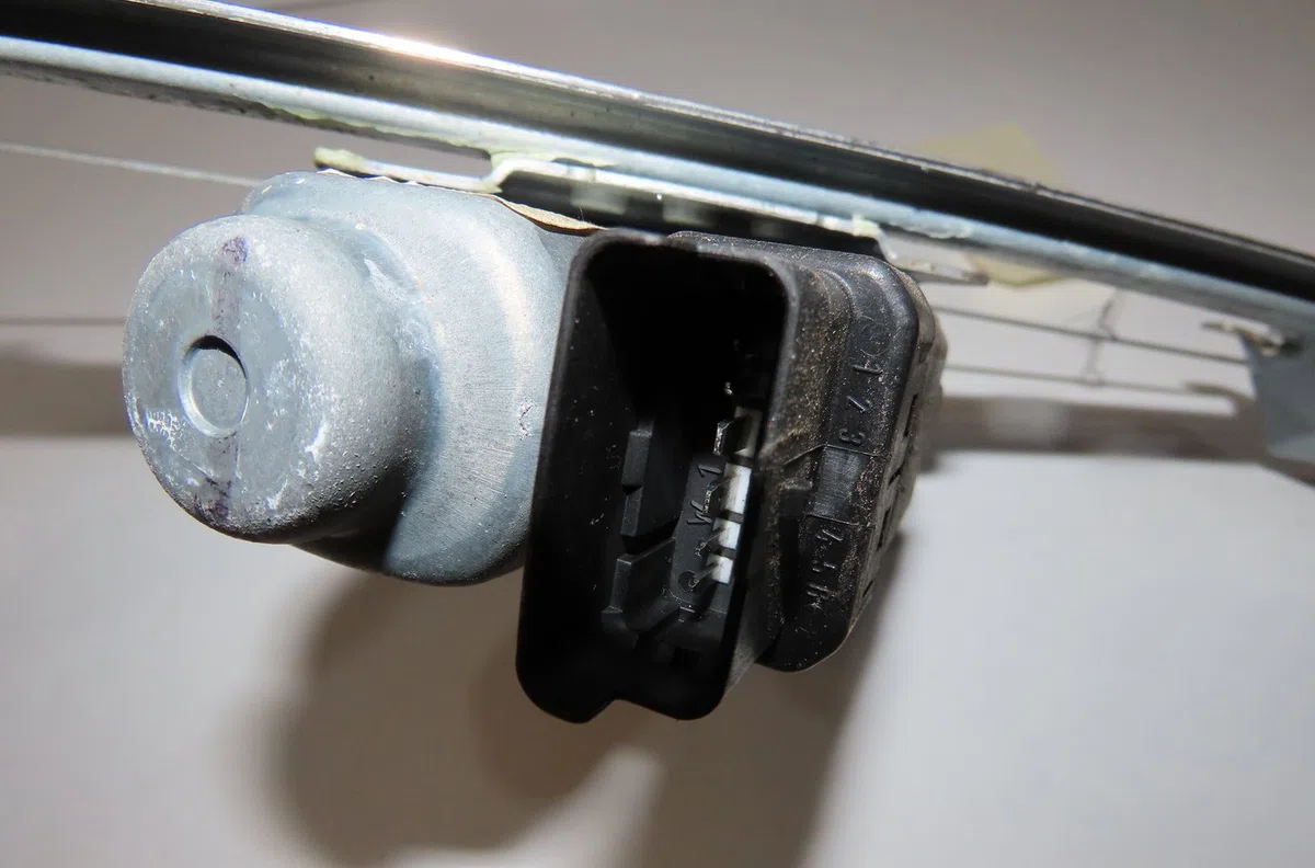 Mecanismemoteur leve-glace ard Renault SCÉNIC II (JM0-1_) 1.6 16v (jm1r) (2005-2008) occasion
