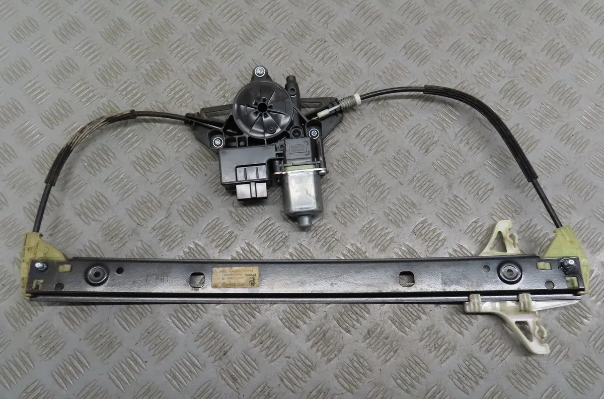 Mecanismemoteur leve-glace ard Skoda OCTAVIA III Combi (5E5, 5E6) 2.0 tdi rs (2013-2020) occasion