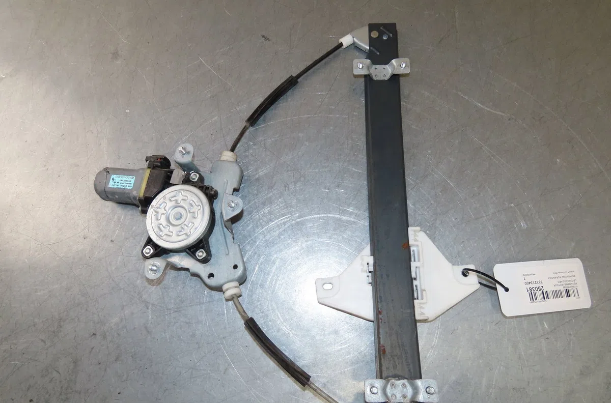 Mecanismemoteur leve-glace ard Ssangyong KORANDO (CK) 2.0 e-xdi (2010) occasion