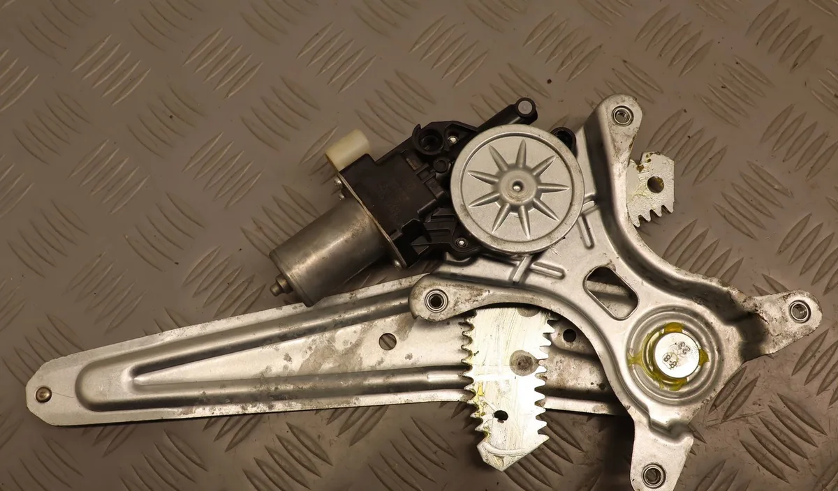 Mecanismemoteur leve-glace ard Suzuki VITARA (LY) 1.4 t allgrip (apk 414) (2015) occasion