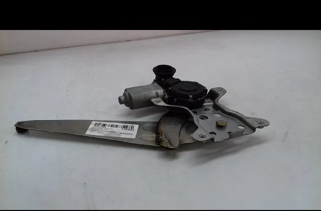 Mecanismemoteur leve-glace ard Toyota COROLLA Verso (_E12_) 2.0 d-4d (cde120_) (2002-2004) occasion