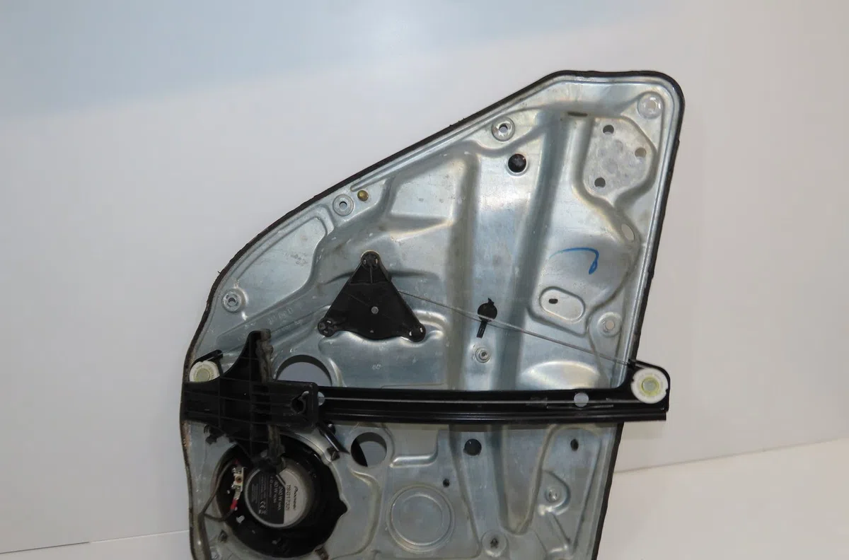 Mecanismemoteur leve-glace ard Volkswagen GOLF IV (1J1) 1.4 16v (1997-2004) 5 portes occasion