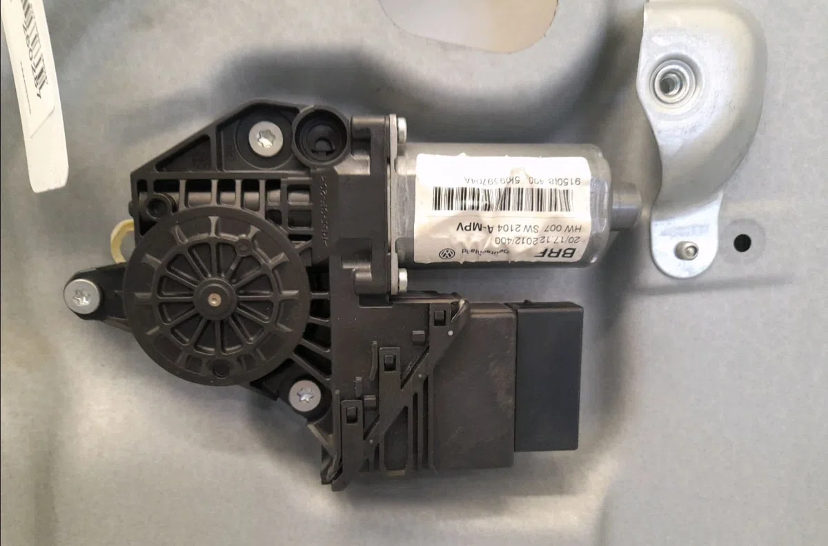 Mecanismemoteur leve-glace ard Volkswagen TOURAN (1T3) 2.0 tdi (2010-2015) 5 portes occasion