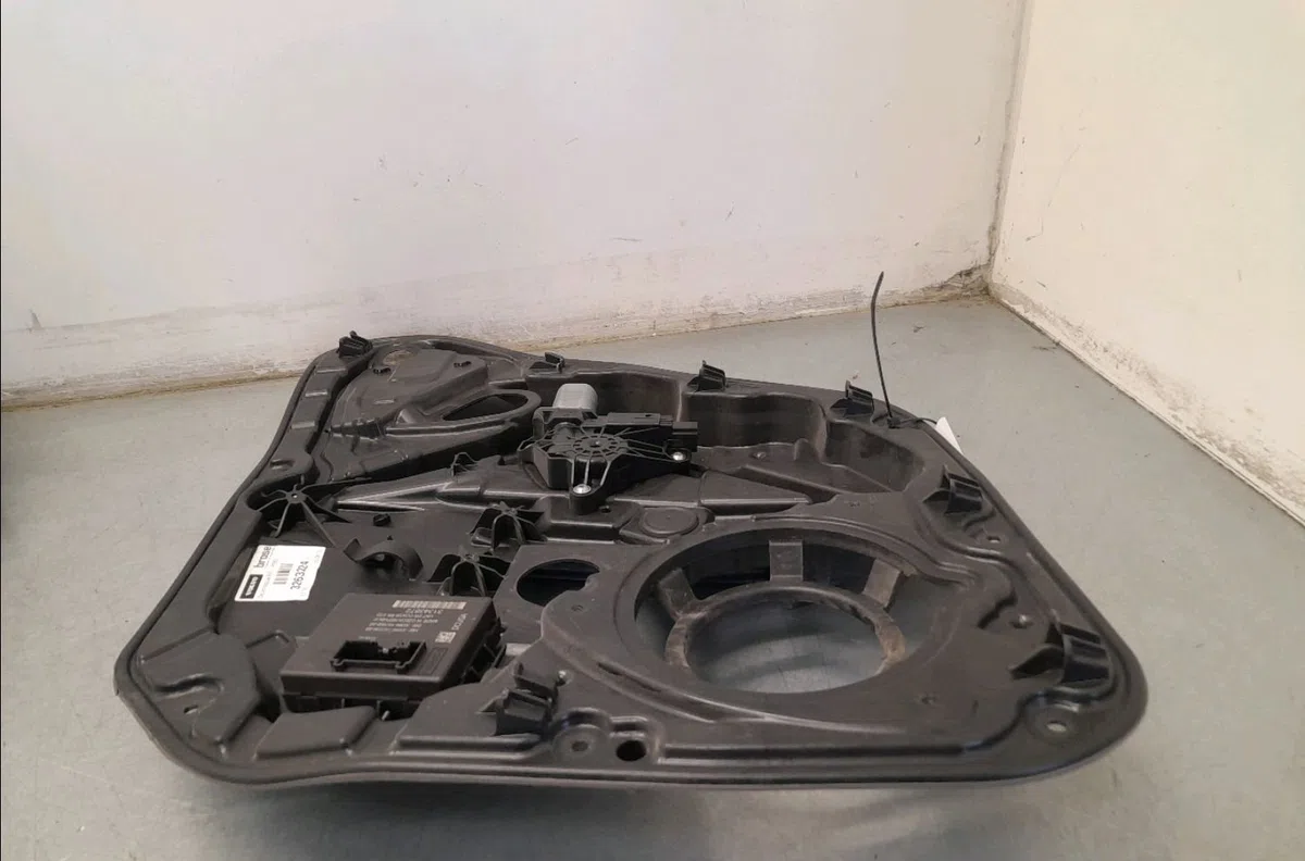 Mecanismemoteur leve-glace ard Volvo V40 Cross Country (526) T3 (2015-2019) occasion