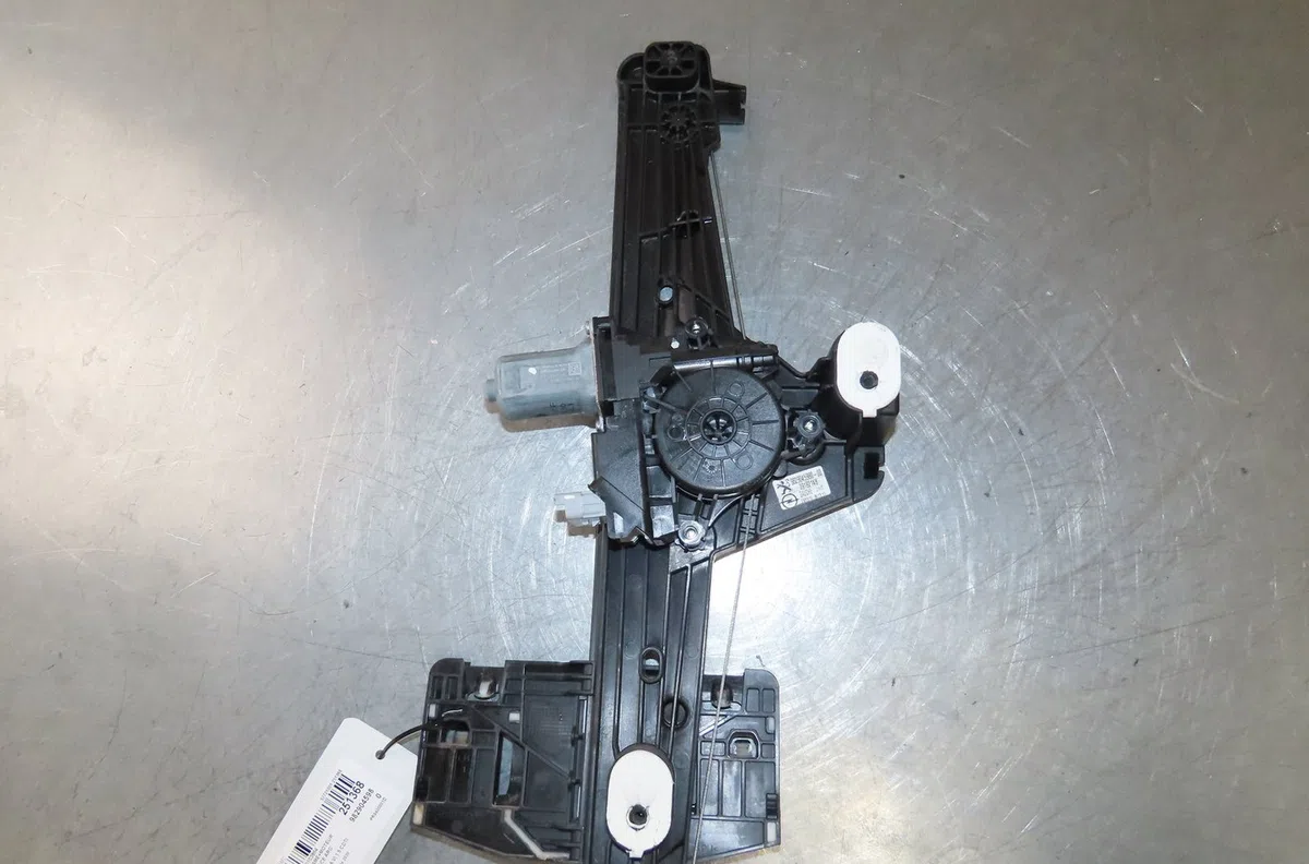 Mecanismemoteur leve-glace arg Opel CORSA F 1.5 (68) (2019) occasion