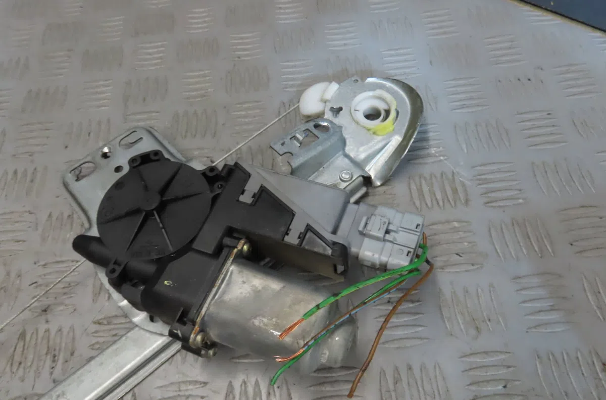 Mecanismemoteur leve-glace arg Peugeot 307 (3A-C) 2.0 hdi 90 (2000-2007) 5 portes occasion