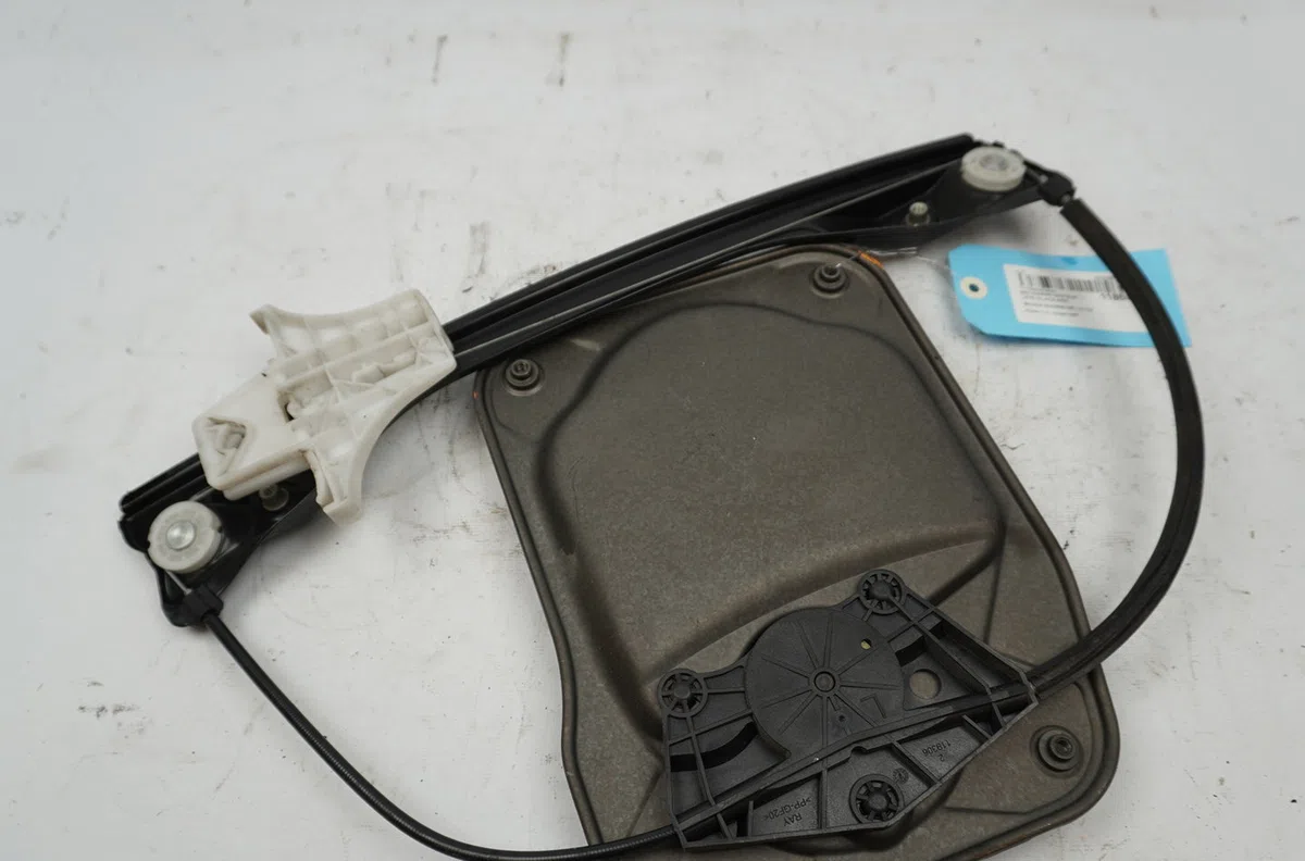 Mecanismemoteur leve-glace arg Skoda ROOMSTER (5J7) 1.9 tdi (2006-2010) 5 portes occasion