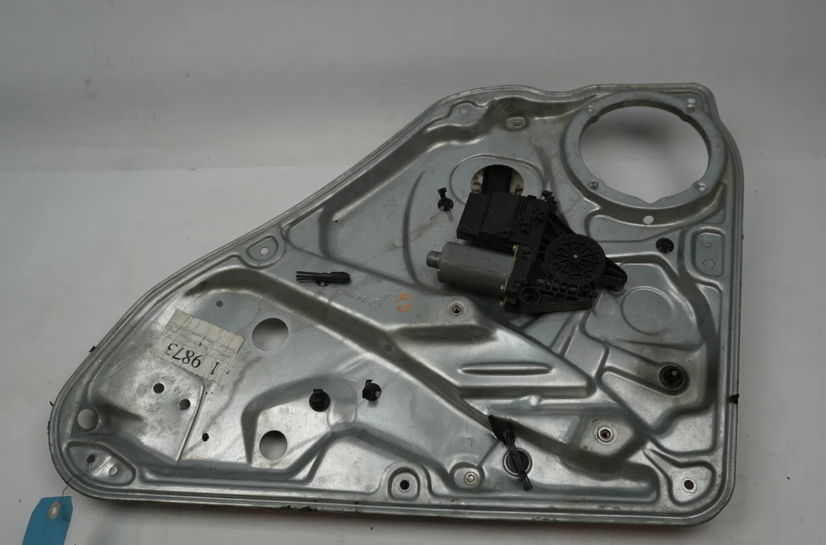 Mecanismemoteur leve-glace arg Volkswagen PASSAT B5 (3B2) 1.9 tdi (1996-2000) occasion