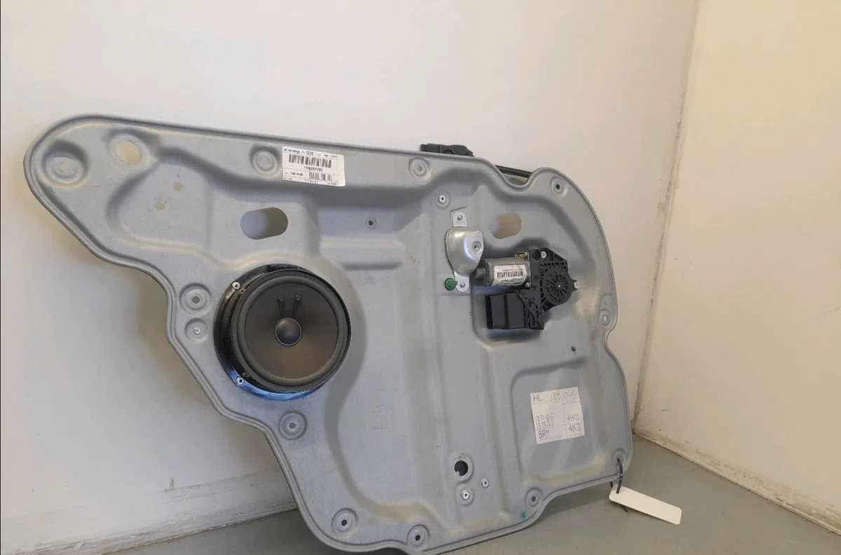 Mecanismemoteur leve-glace arg Volkswagen TOURAN (1T3) 2.0 tdi (2010-2015) 5 portes occasion