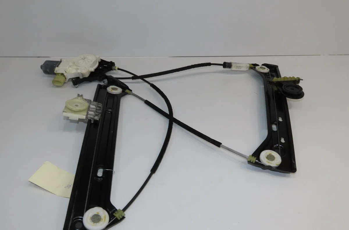 Mecanismemoteur leve-glace avg Bmw 1 (F21) 116 i (2011) occasion
