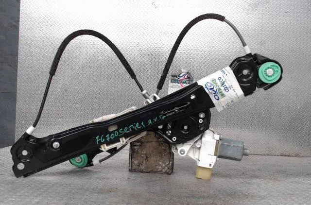 Mecanismemoteur leve-glace avg BMW SERIE 1 E87 SERIE 1 E87 PHASE 1 occasion