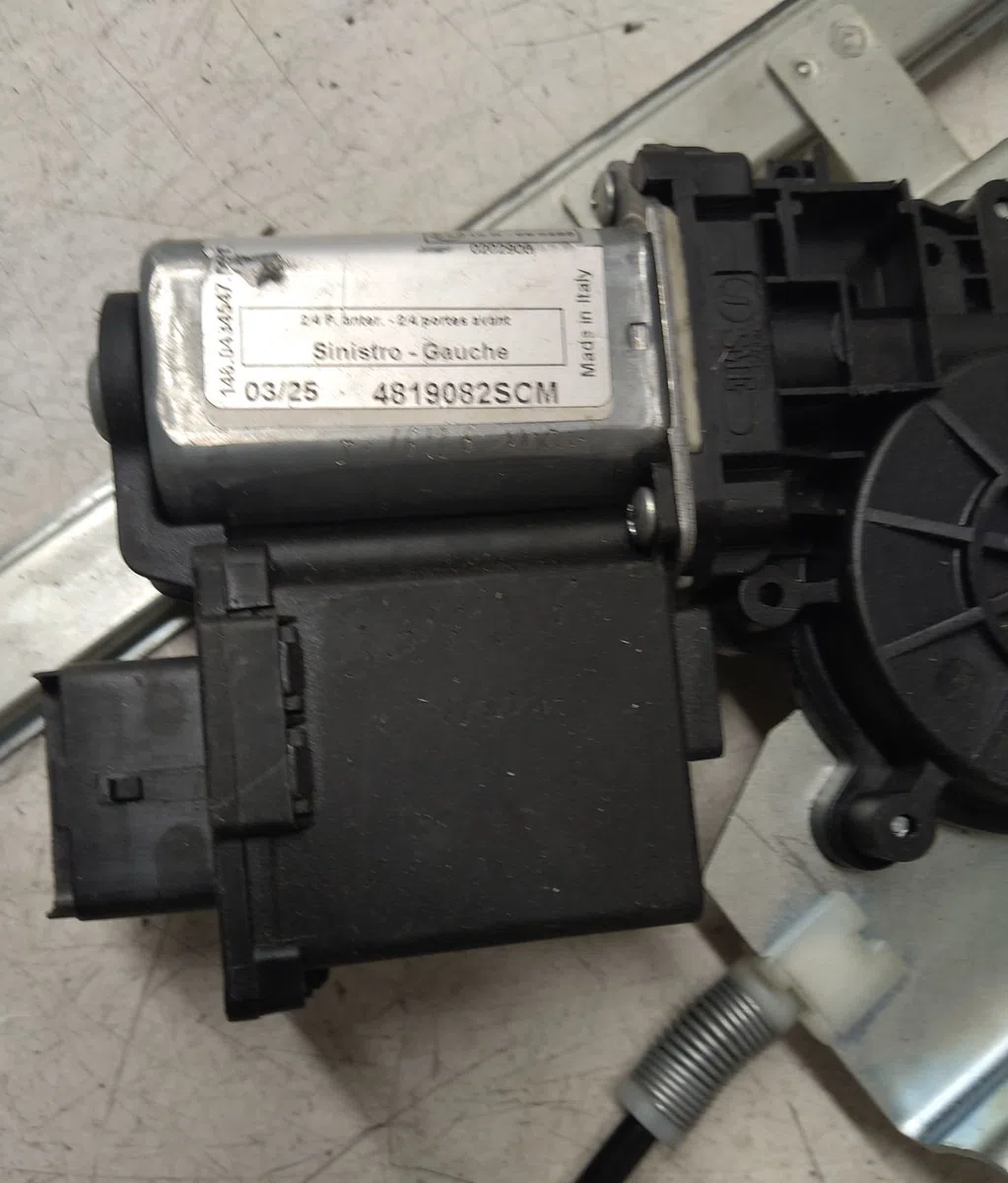 Mecanismemoteur leve-glace avg CITROEN BERLINGO II occasion