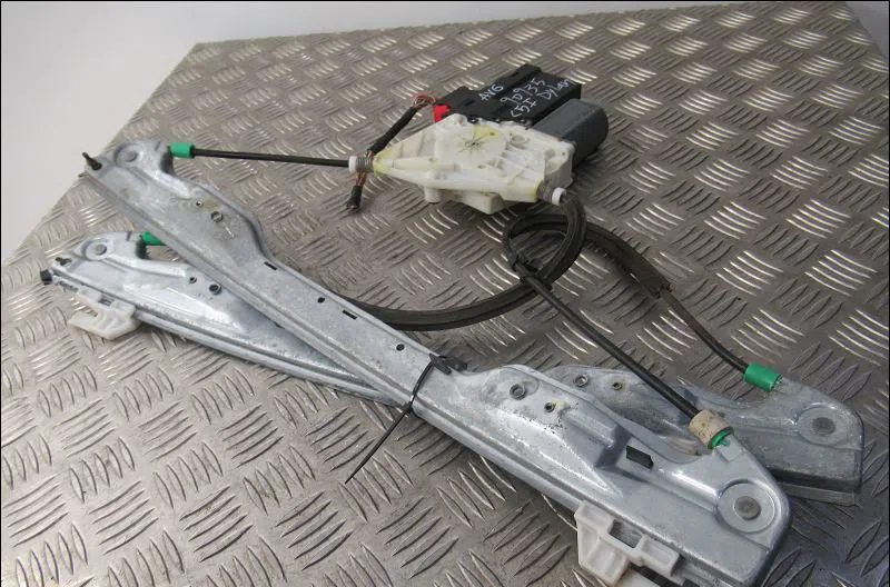 Mecanismemoteur leve-glace avg Citroën C5 I (DC_) 3.0 v6 (dcxfxc, dcxfxf) (2001-2004) 5 portes occasion