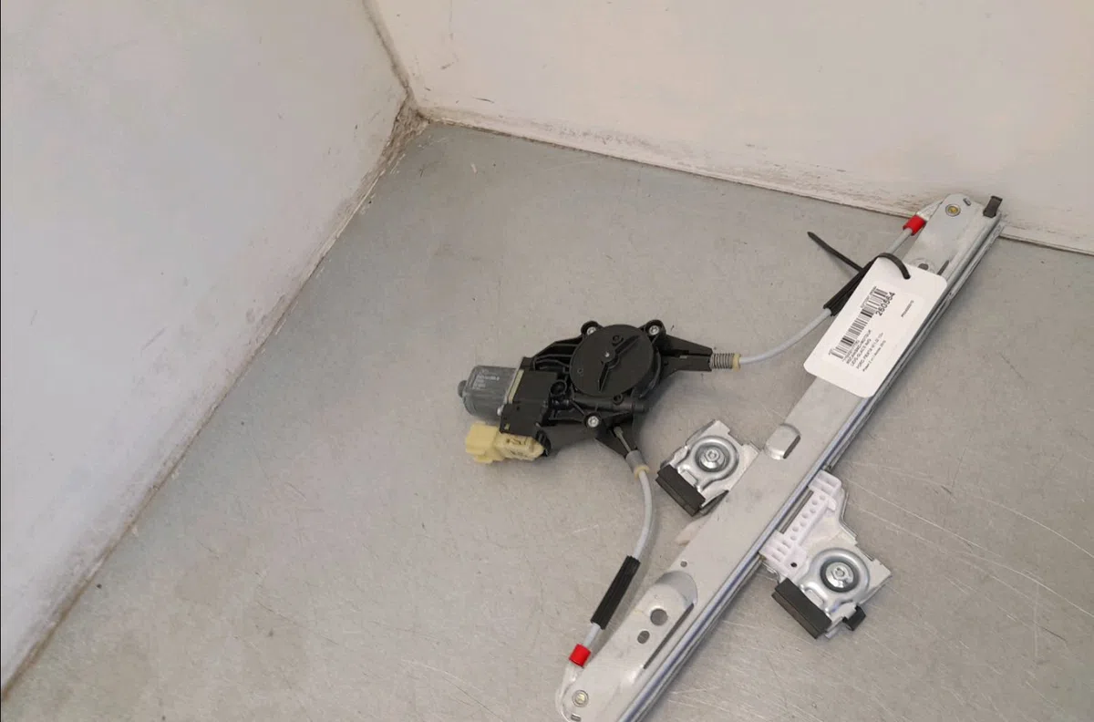 Mecanismemoteur leve-glace avg Ford FIESTA VI (CB1, CCN) 1.0 ecoboost (2013) occasion