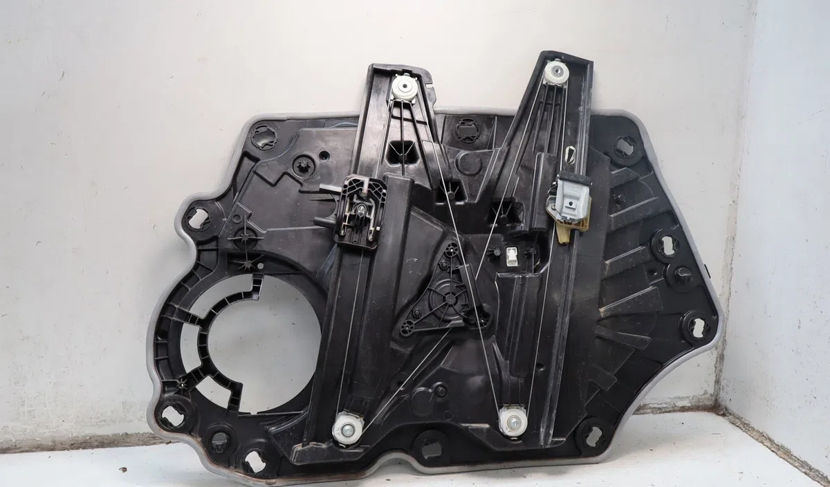 Mecanismemoteur leve-glace avg Ford FIESTA VII (HJ, HF) 1.0 ecoboost mhev active (2021) occasion
