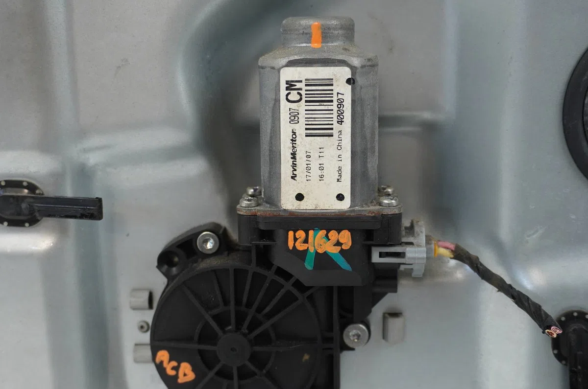Mecanismemoteur leve-glace avg Hyundai SANTA FÉ II (CM) 2.2 crdi 4x4 (2006-2009) occasion