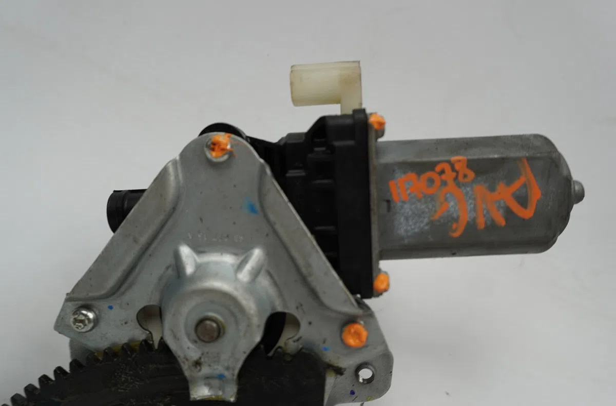 Mecanismemoteur leve-glace avg Nissan MICRA IV (K13K) 1.2 (2010-2015) occasion