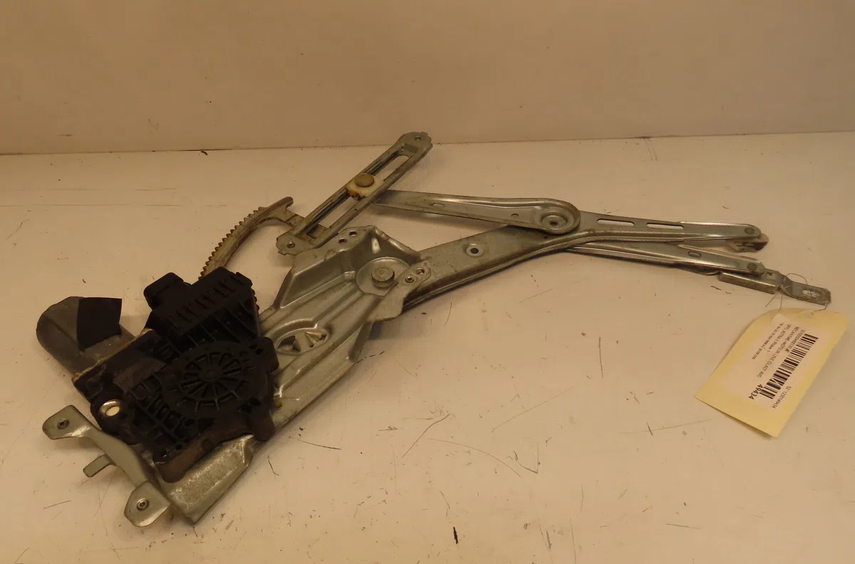 Mecanismemoteur leve-glace avg Opel ASTRA G 3-5 portes (T98) 1.8 16v (f08, f48) (1998-2000) occasion