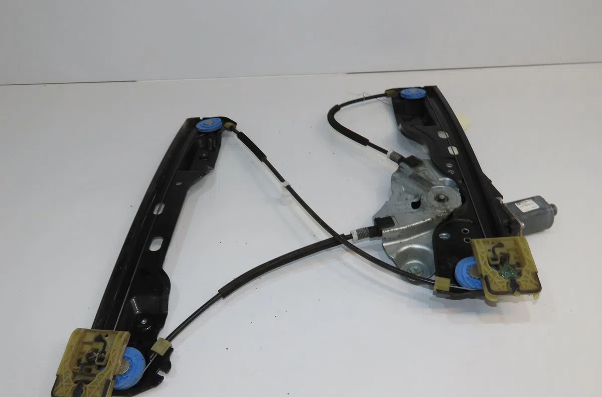Mecanismemoteur leve-glace avg Opel ASTRA J Sports Tourer (P10) 1.4 turbo (35) (2010-2015) occasion