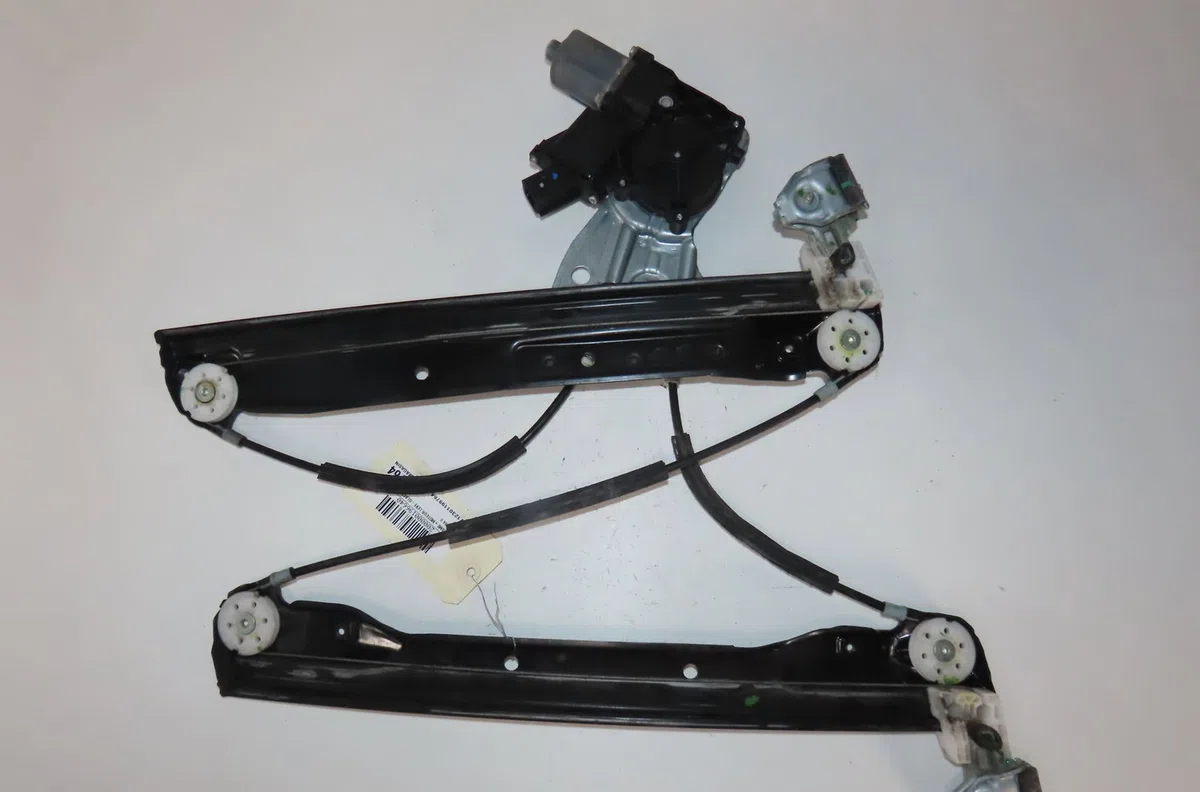 Mecanismemoteur leve-glace avg Opel MERIVA B Monospace (S10) 1.4 (75) (2010-2017) occasion