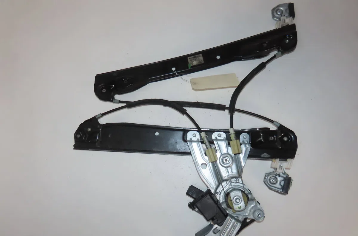 Mecanismemoteur leve-glace avg Opel MERIVA B Monospace (S10) 1.4 (75) (2010-2017) occasion