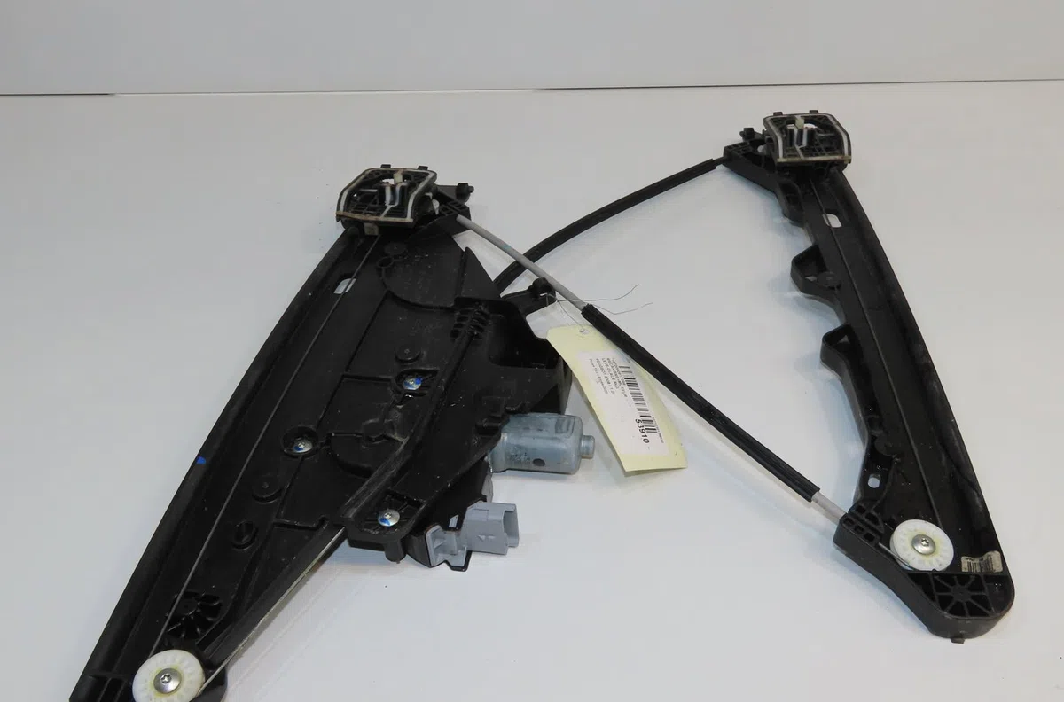 Mecanismemoteur leve-glace avg Peugeot 2008 II (UD_, US_, UY_, UK_) 1.2 puretech 100 (2019) occasion