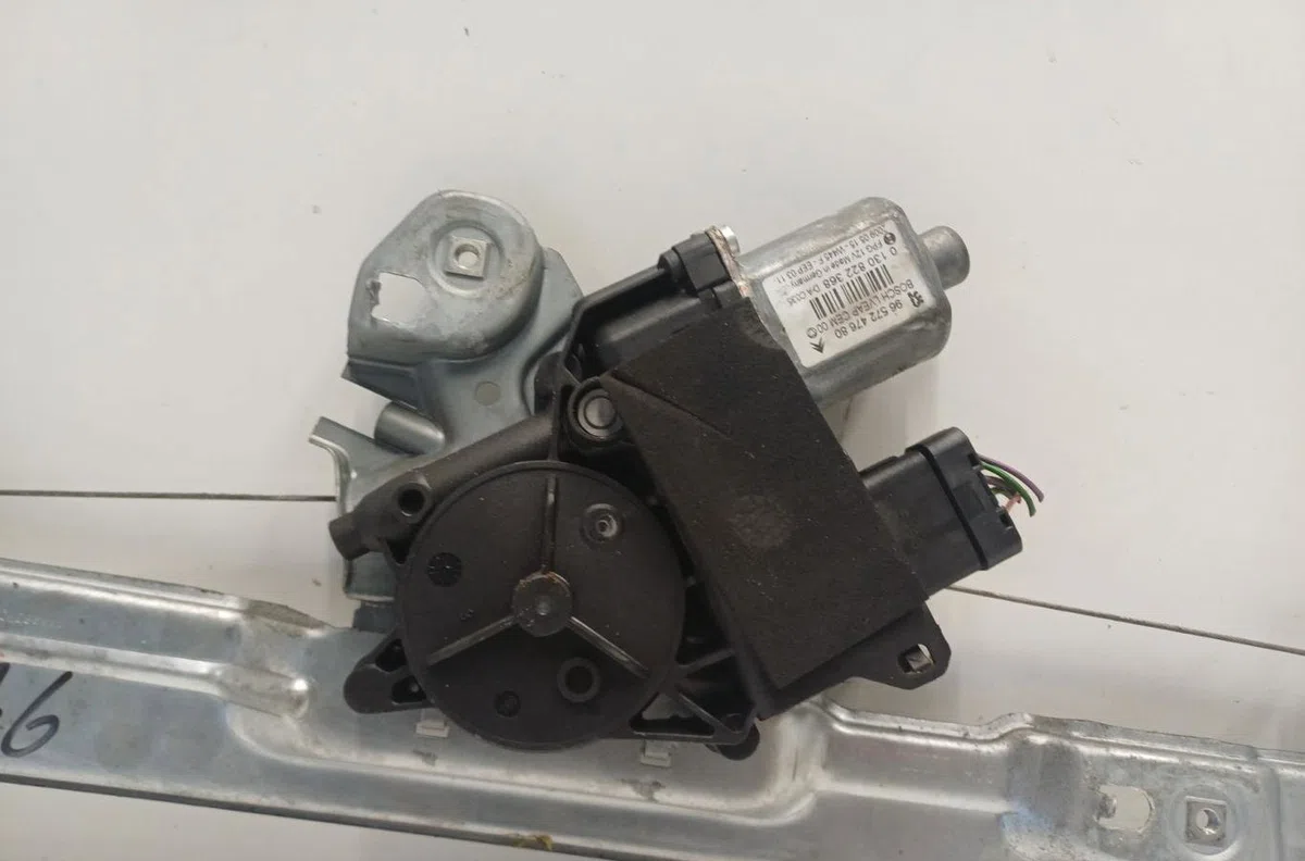 Mecanismemoteur leve-glace avg PEUGEOT 308 1 PHASE 1 occasion