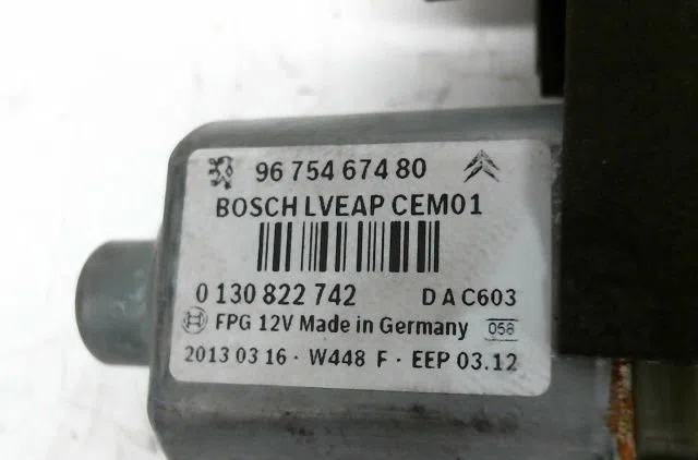 Mecanismemoteur leve-glace avg Peugeot 308 I (4A_, 4C_) 1.6 16v (2007-2014) 5 portes occasion