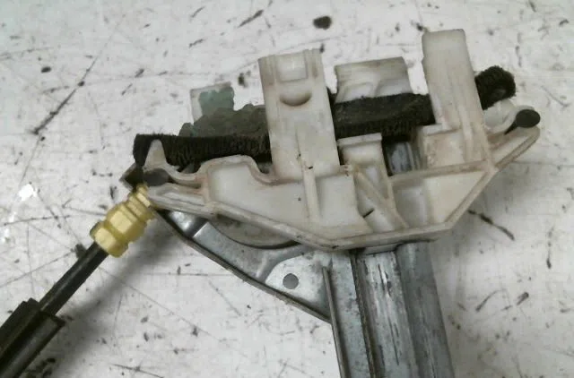 Mecanismemoteur leve-glace avg Peugeot 406 (8B) 2.0 16v (2000-2004) occasion