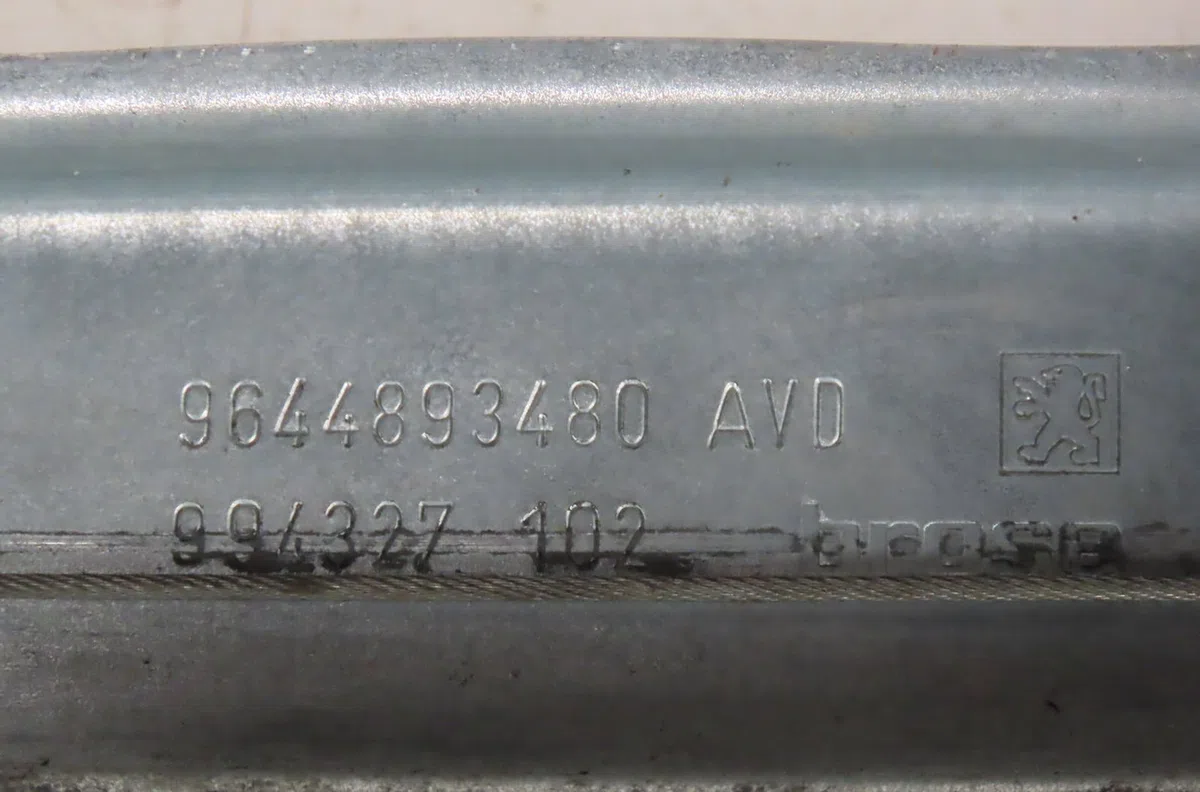 Mecanismemoteur leve-glace avg Peugeot 407 SW (6E_) 1.6 hdi 110 (2004-2010) 5 portes occasion