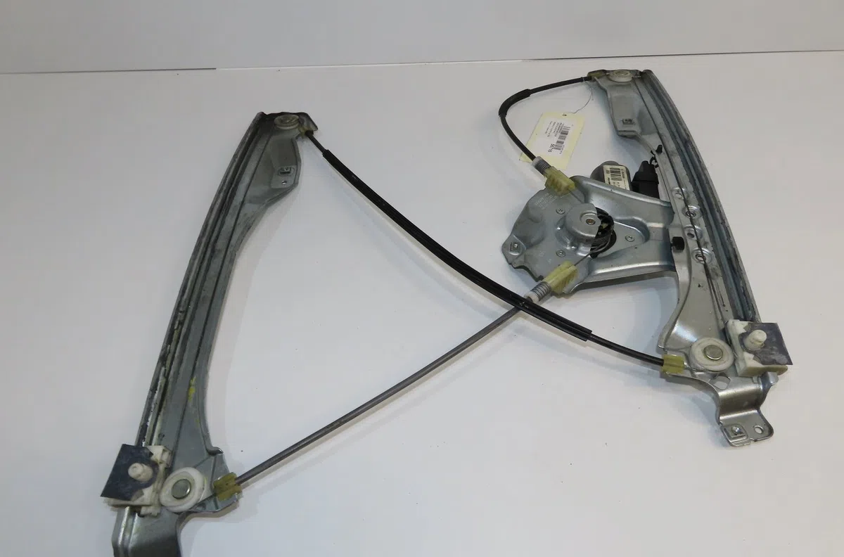 Mecanismemoteur leve-glace avg Renault CLIO III (BR0-1, CR0-1) 1.4 16v (2005-2012) occasion