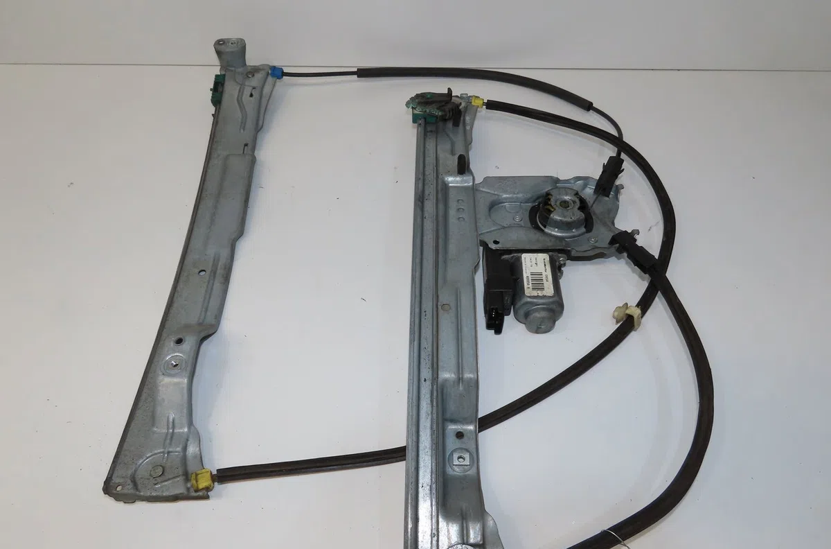 Mecanismemoteur leve-glace avg Renault CLIO III (BR0-1, CR0-1) 1.5 dci (2010-2014) 5 portes occasion