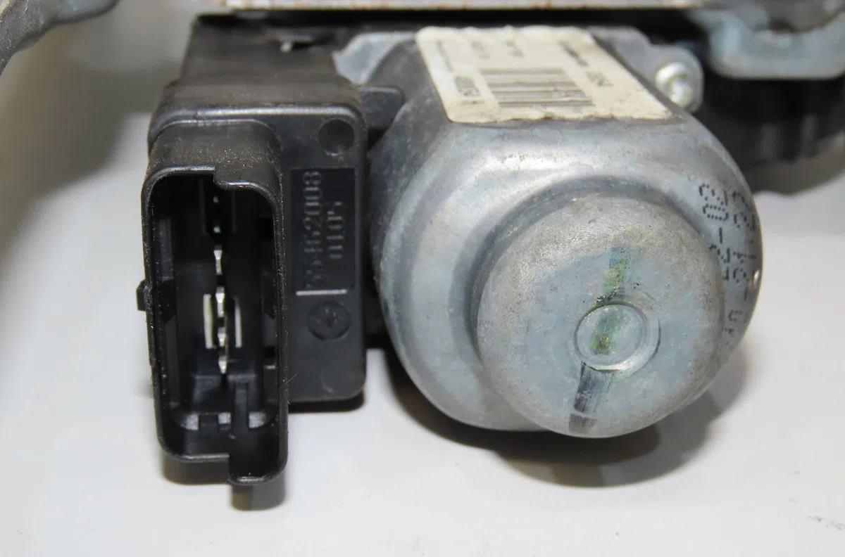 Mecanismemoteur leve-glace avg Renault CLIO III (BR0-1, CR0-1) 1.5 dci (2010-2014) 5 portes occasion