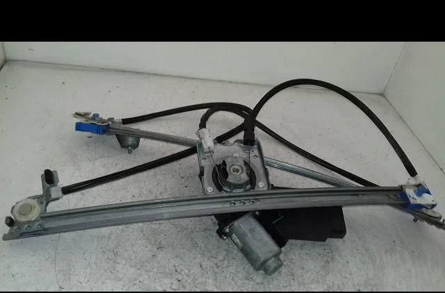 Mecanismemoteur leve-glace avg Renault ESPACE IV (JK0-1_) 2.0 dci (jk01, jk02, jk1j, jk1k, jk1h) (2006) occasion