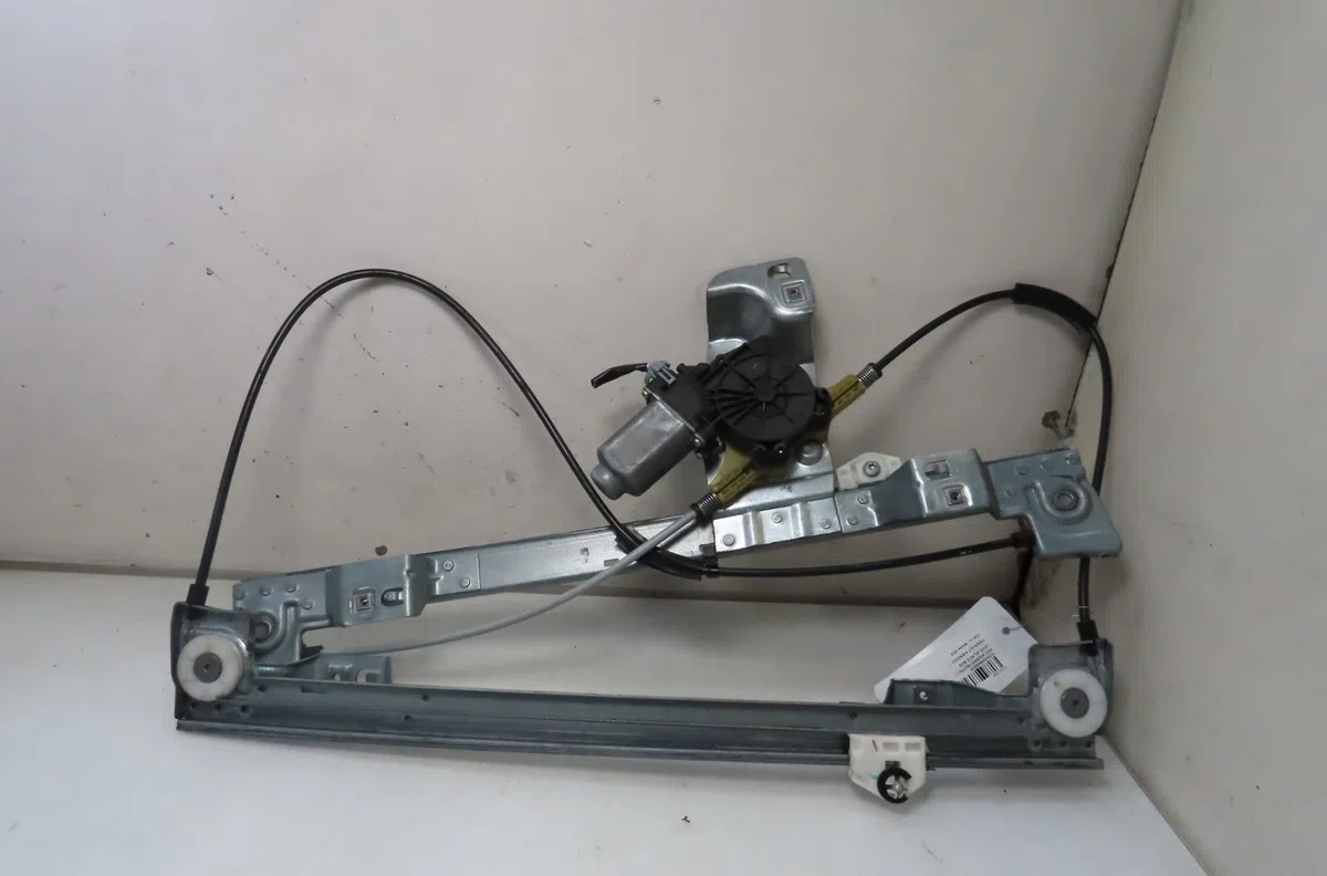 Mecanismemoteur leve-glace avg Renault KANGOO - GRAND KANGOO II (KW0-1_) 1.6 (kw00, kw0y, kw0e, kw0n, kw0p) (2008) occas