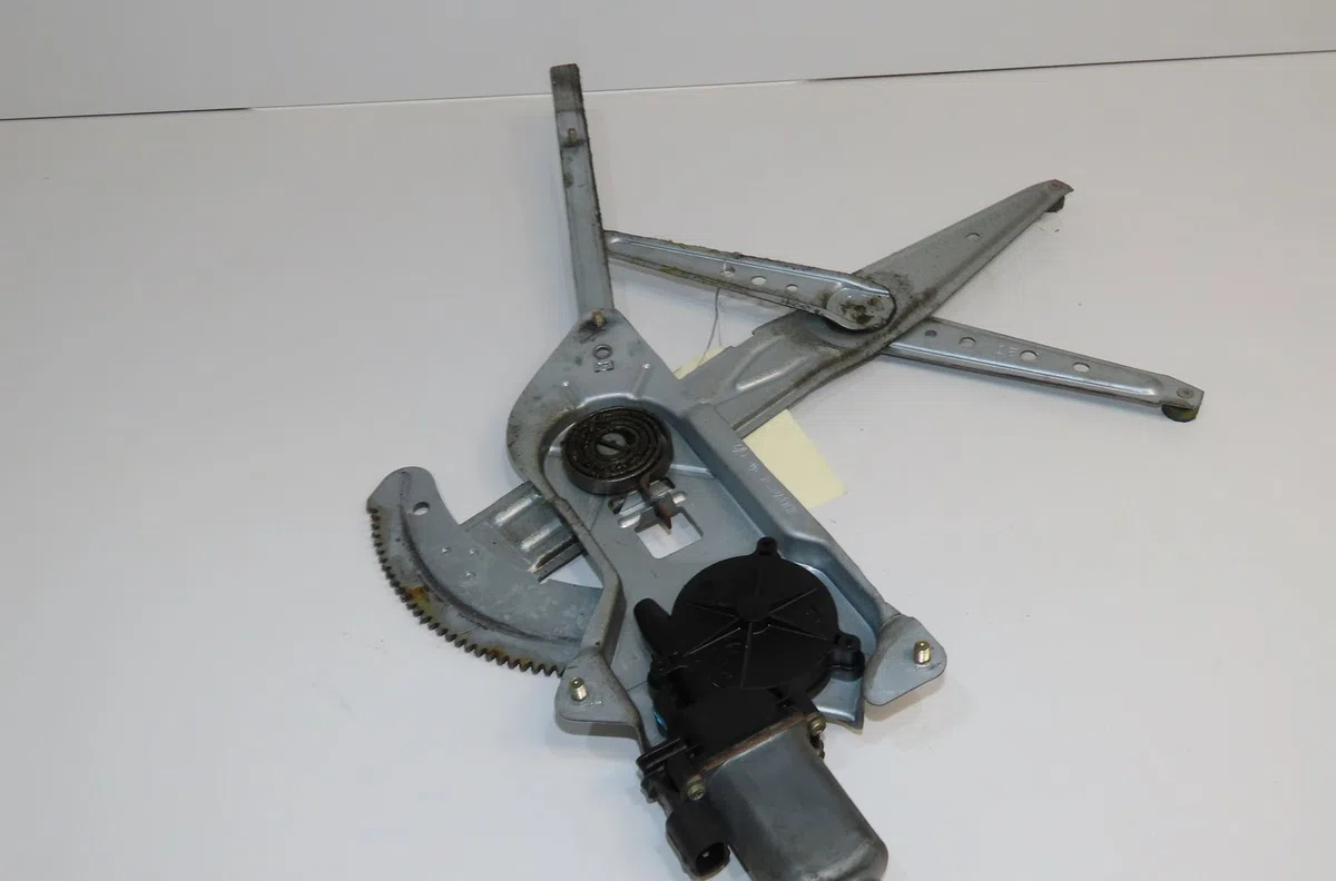 Mecanismemoteur leve-glace avg Renault KANGOO (KC0-1_) 1.2 (kc0a, kc0k, kc0f, kc01) (1997) occasion