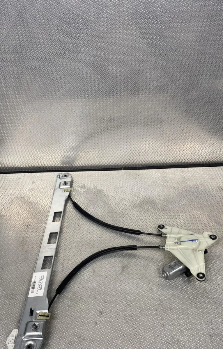 Mecanismemoteur leve-glace avg Renault MASTER III Camionnette (FV) 2.3 dci 125 fwd (fv0c, fv0d, fv0g, fv0h, fv0j, fv0k) 