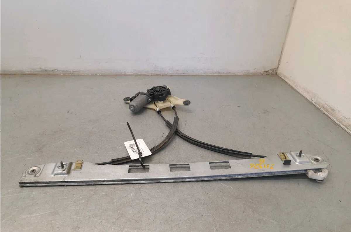 Mecanismemoteur leve-glace avg Renault MASTER III Camionnette (FV) 2.3 dci 135 fwd (fv0n, fv08) (2014) occasion